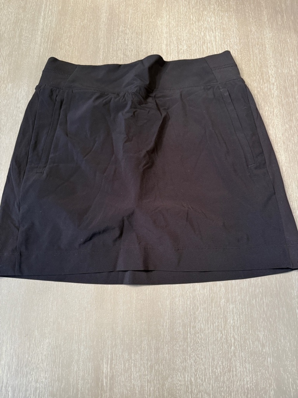 Athleta Black Active Skort with Front Pockets size 10
